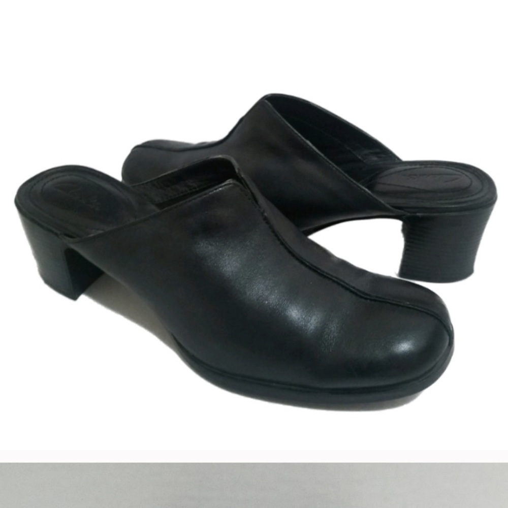 Clarks Black Leather Slide on Mules Sz 8.5